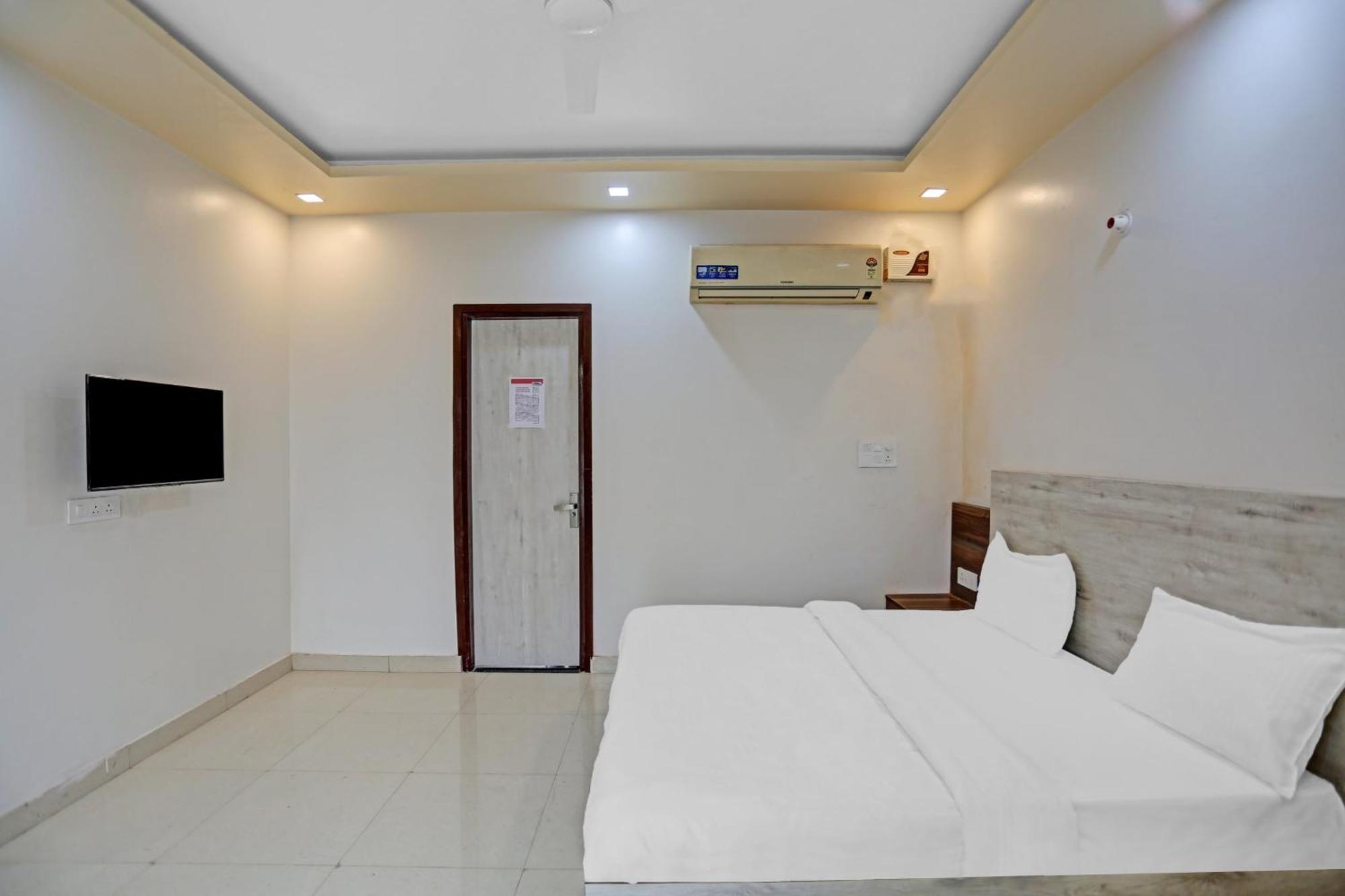 Hotel O Expo View Near Pvr Ansal Plaza Greater Noida Exterior photo