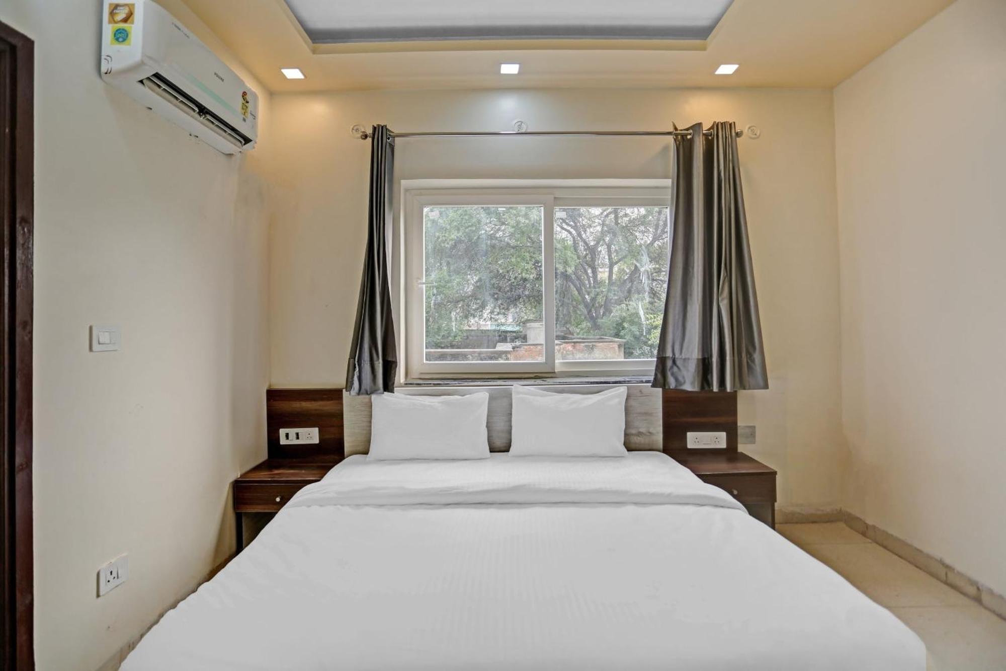 Hotel O Expo View Near Pvr Ansal Plaza Greater Noida Exterior photo